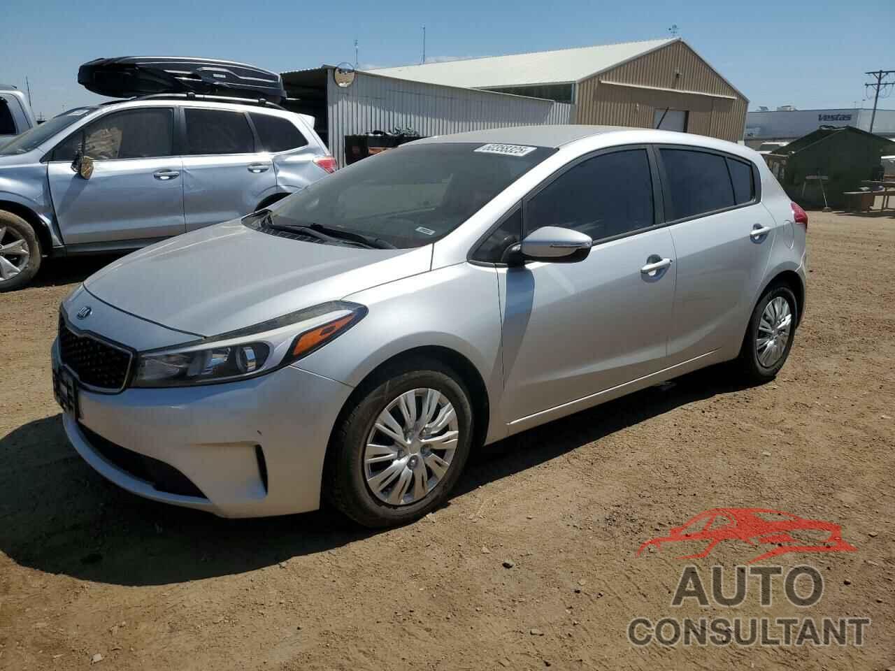 KIA FORTE 2017 - KNAFK5A86H5684781