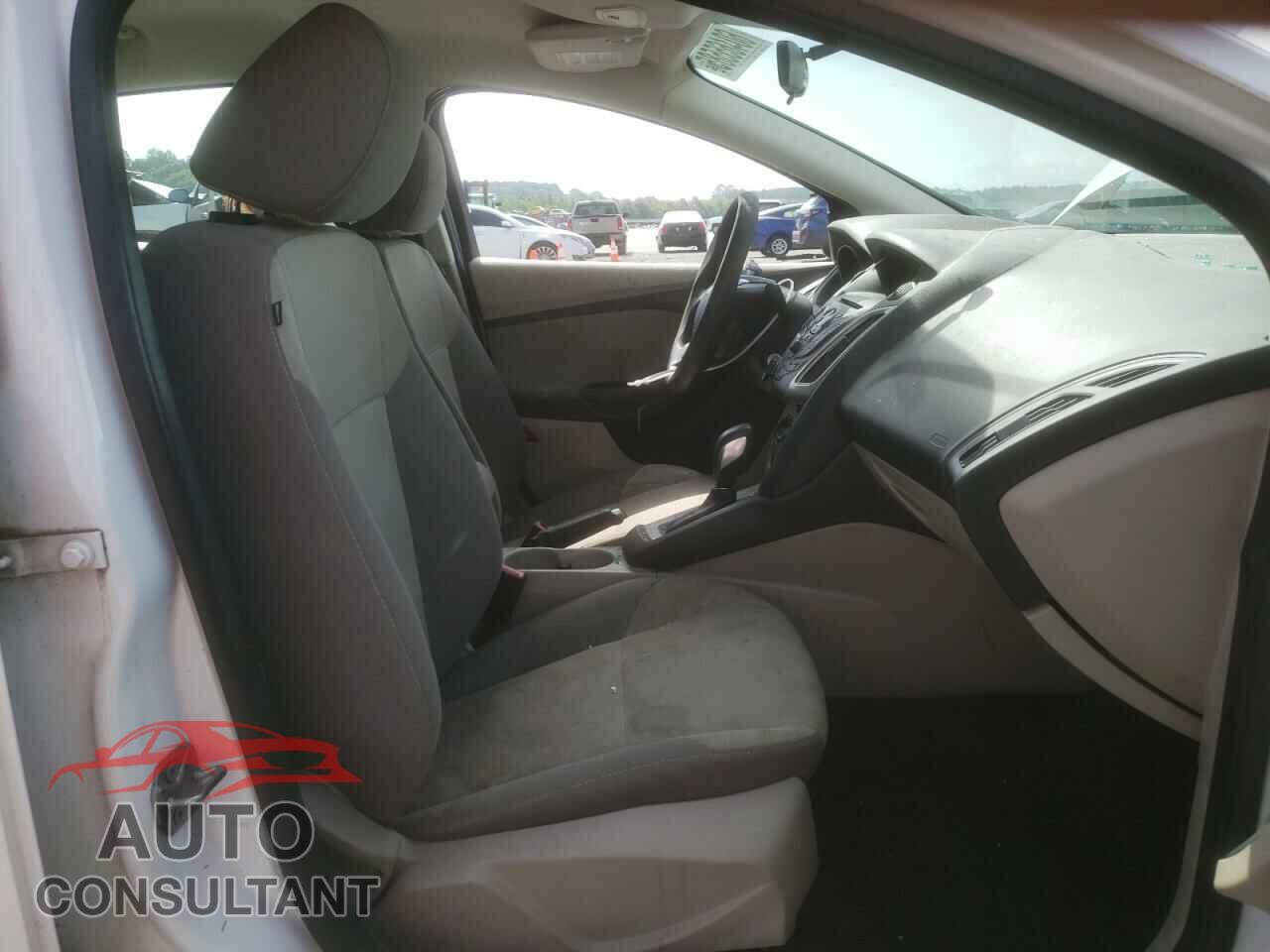 FORD FOCUS 2013 - 1FADP3F2XDL330858