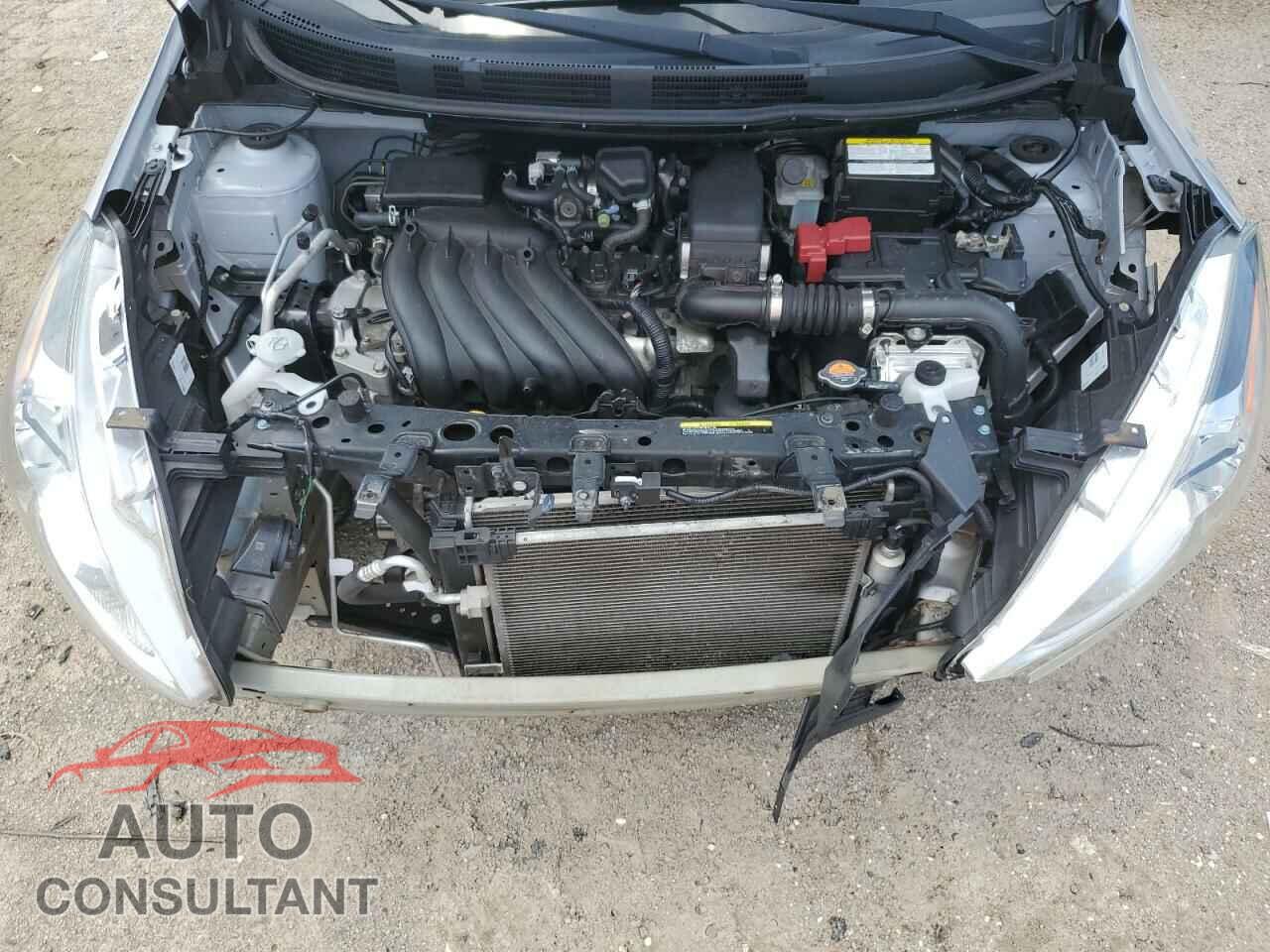NISSAN VERSA 2019 - 3N1CN7AP3KL817460