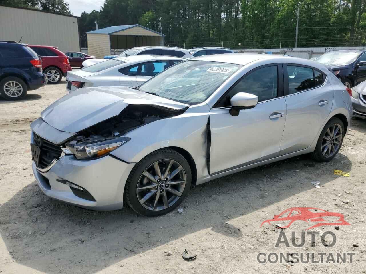MAZDA 3 2018 - 3MZBN1L30JM276003