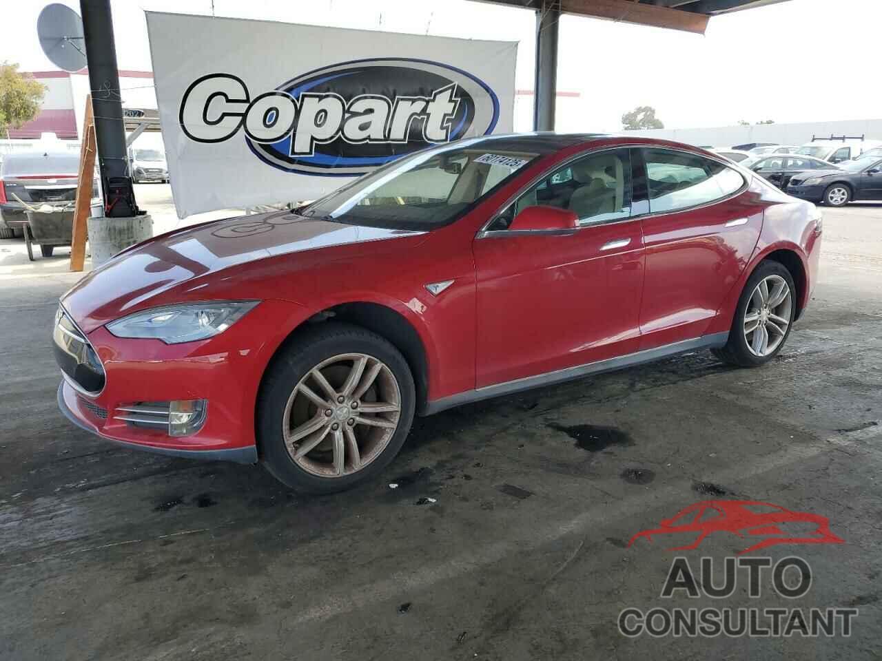TESLA MODEL S 2013 - 5YJSA1DN9DFP09597