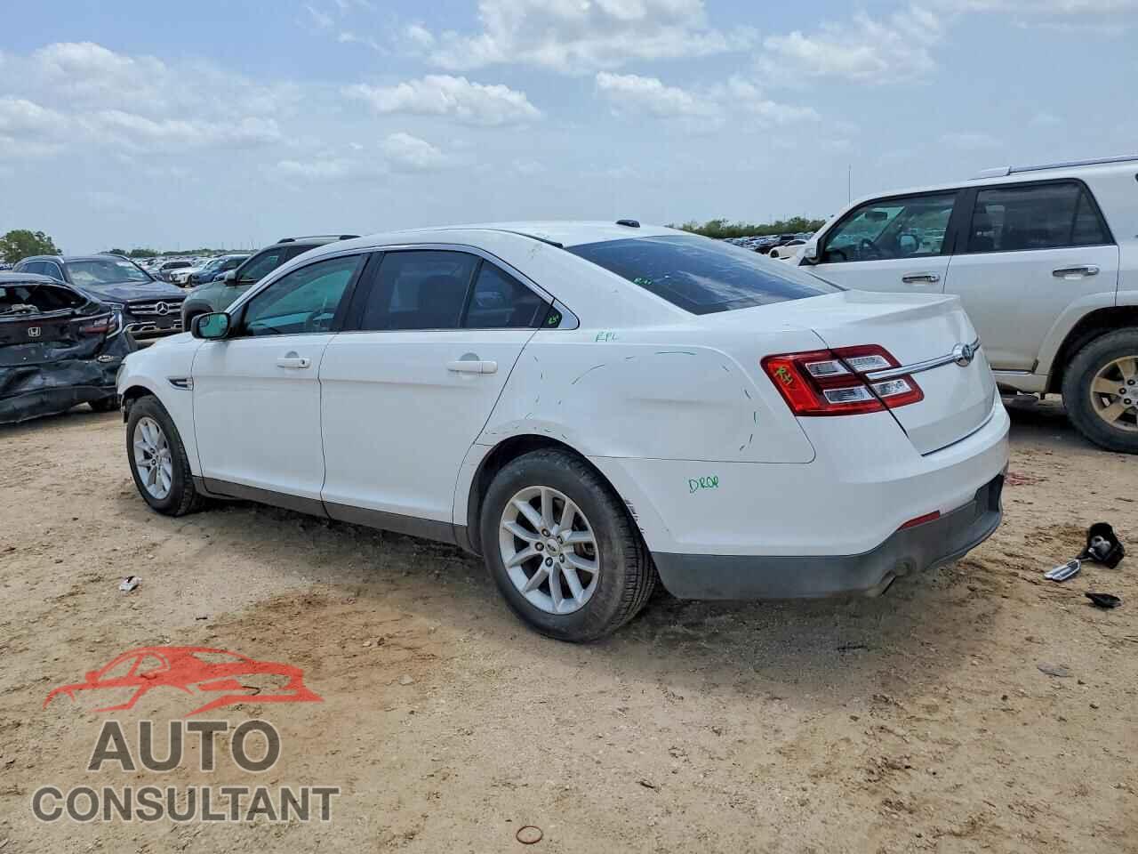 FORD TAURUS 2015 - 1FAHP2D83FG105079