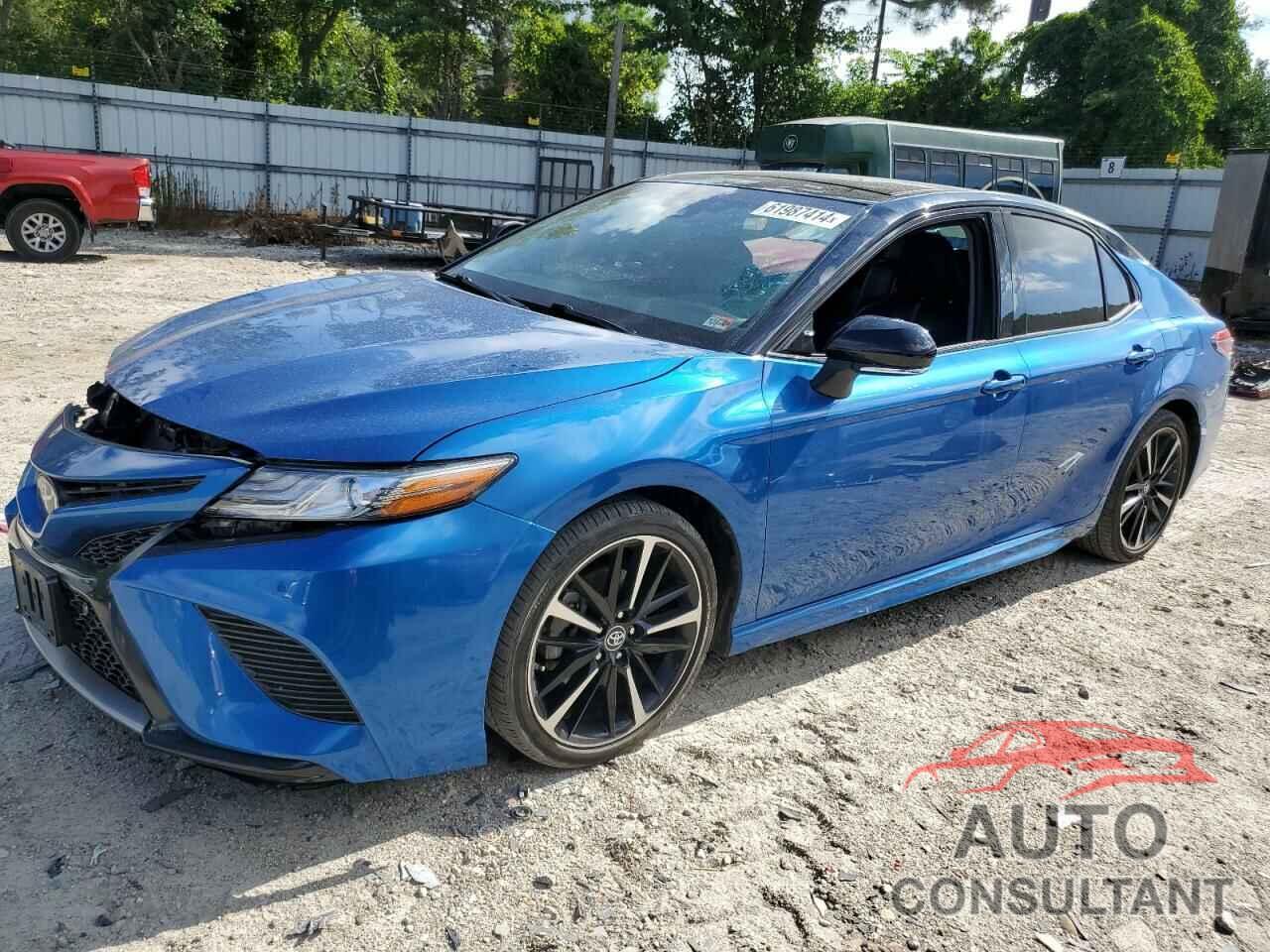 TOYOTA CAMRY 2018 - 4T1B61HK2JU131892