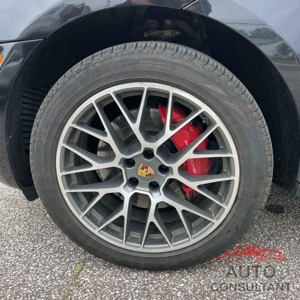 PORSCHE MACAN 2015 - WP1AF2A5XFLB99315