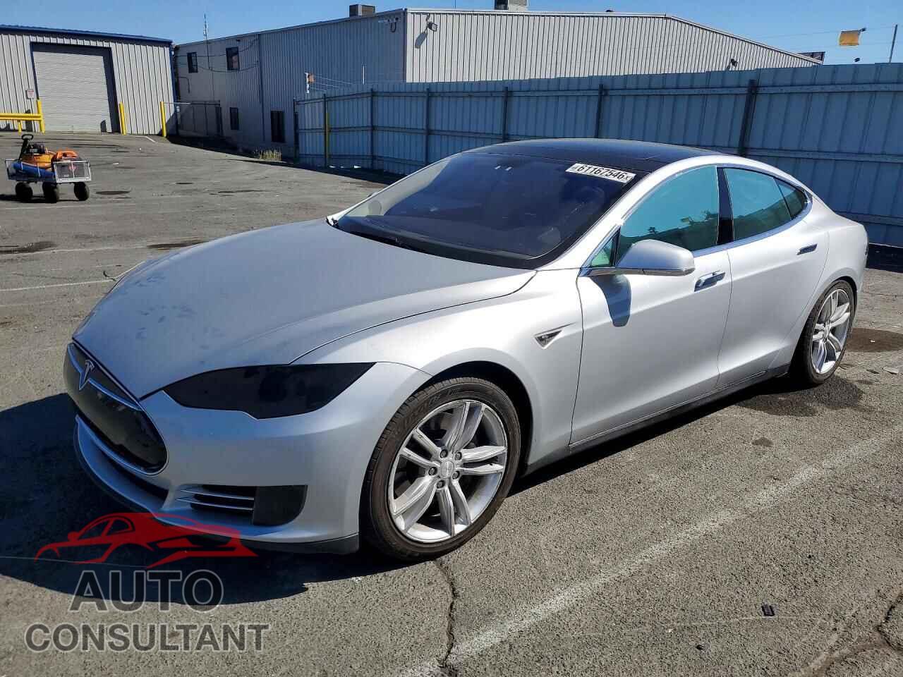 TESLA MODEL S 2014 - 5YJSA1H11EFP48614