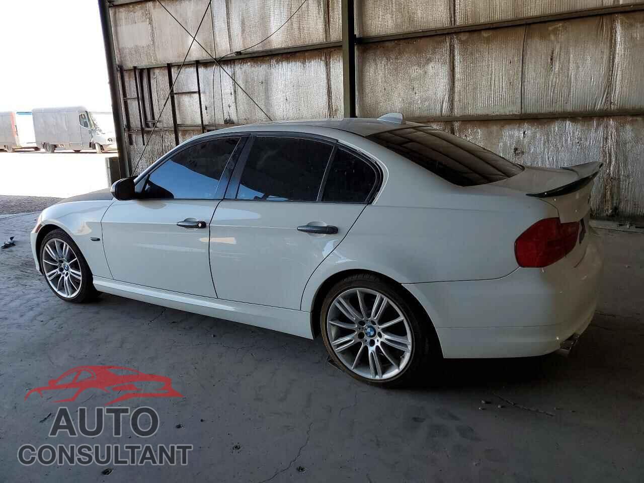 BMW 3 SERIES 2011 - WBAPH5G53BNM76431