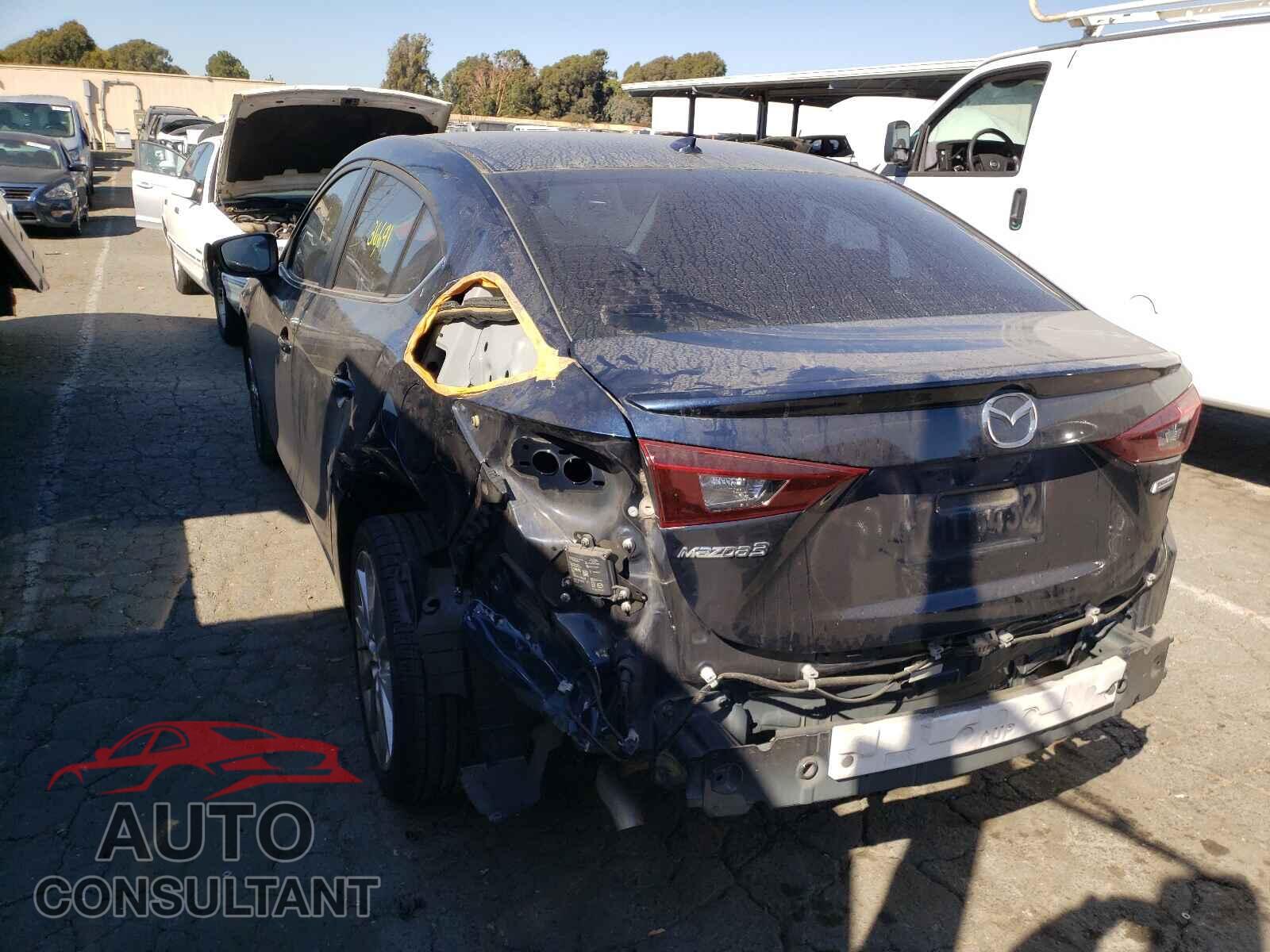 MAZDA 3 2017 - JM1BN1W30H1138015