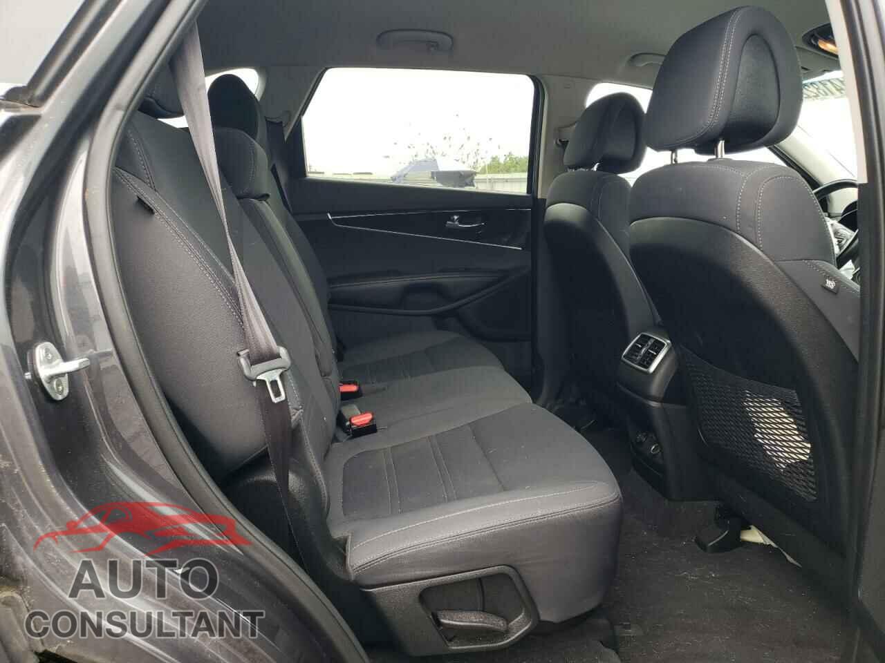 KIA SORENTO 2016 - 5XYPGDA35GG176752