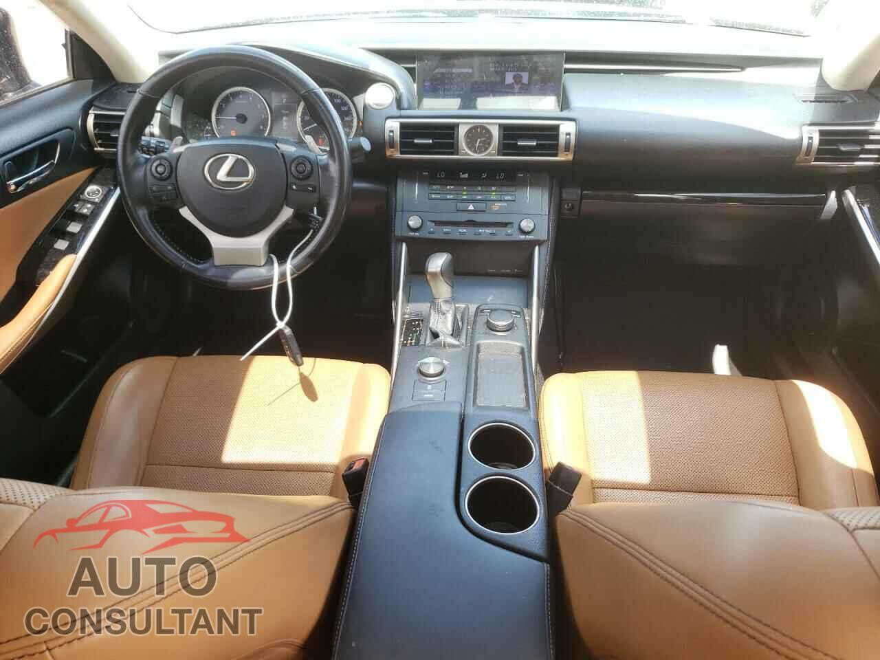 LEXUS IS 2016 - JTHBA1D23G5024652