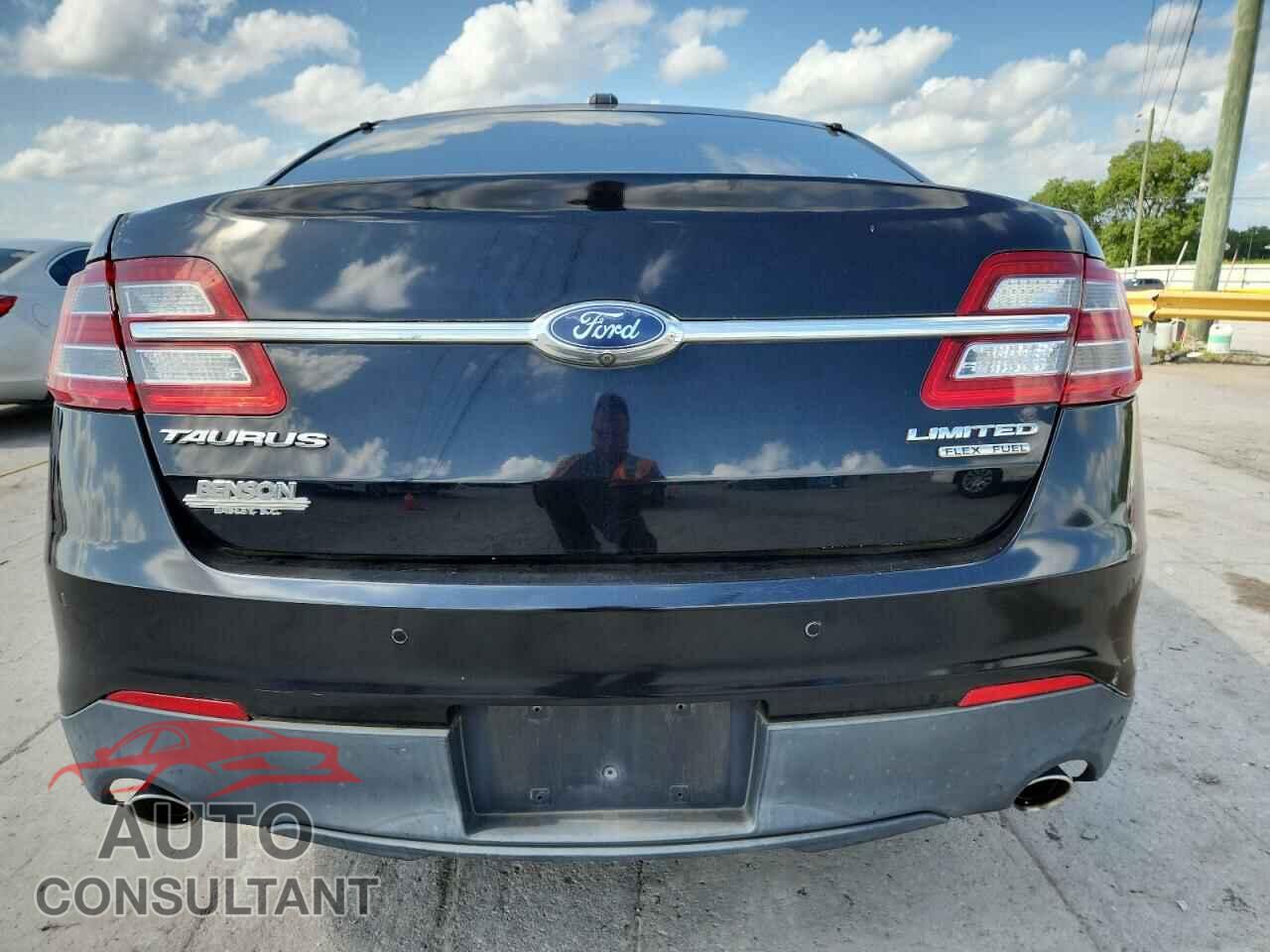FORD TAURUS 2017 - 1FAHP2F83HG104370