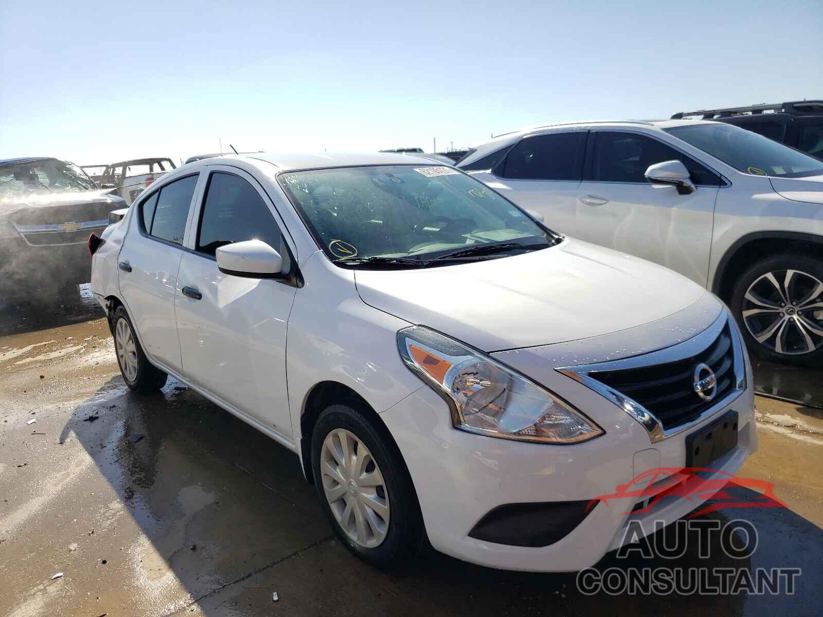NISSAN VERSA 2018 - 3N1CN7AP4JL829986