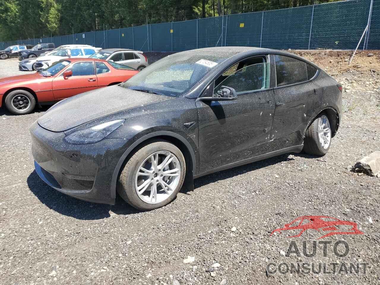 TESLA MODEL Y 2023 - 7SAYGAEEXPF887274