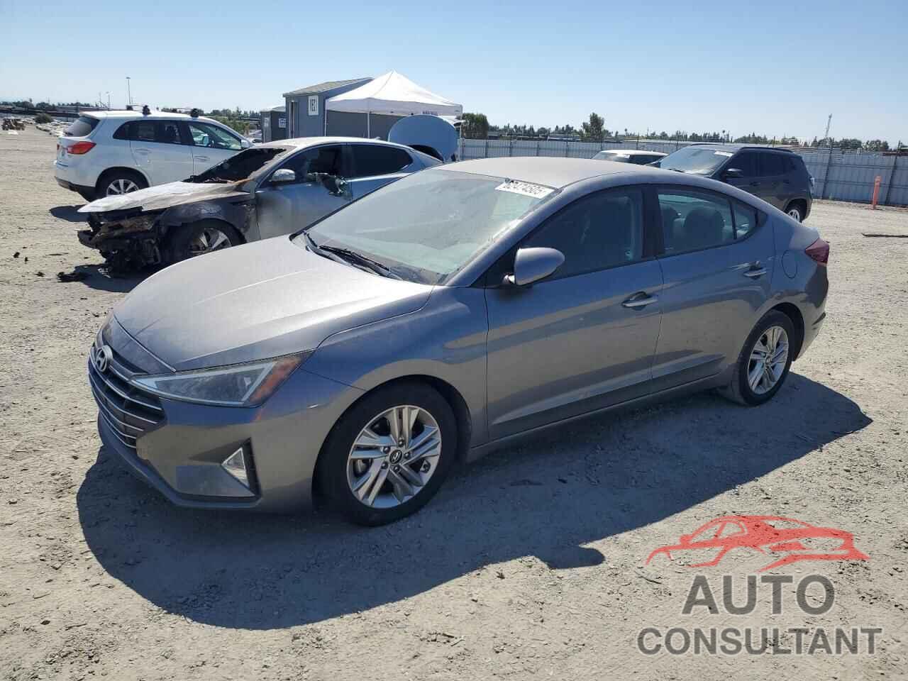 HYUNDAI ELANTRA 2019 - 5NPD84LF5KH411076