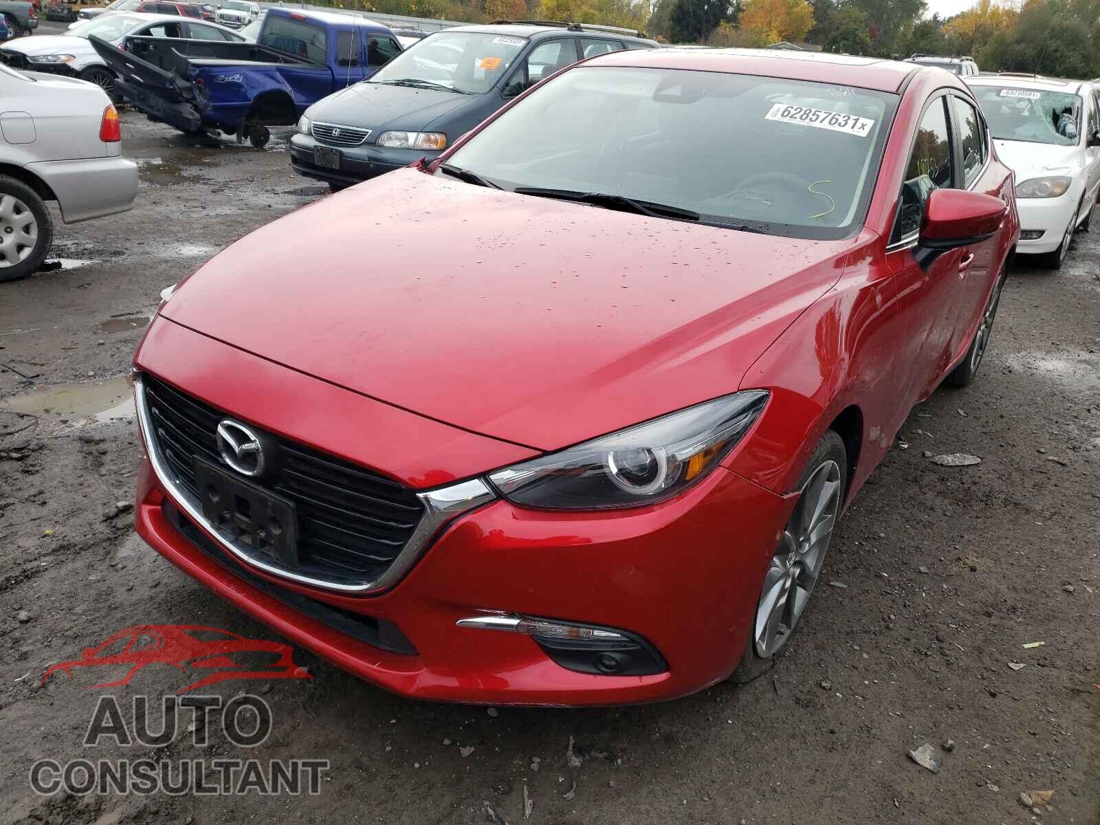 MAZDA 3 2018 - 3MZBN1M33JM250543