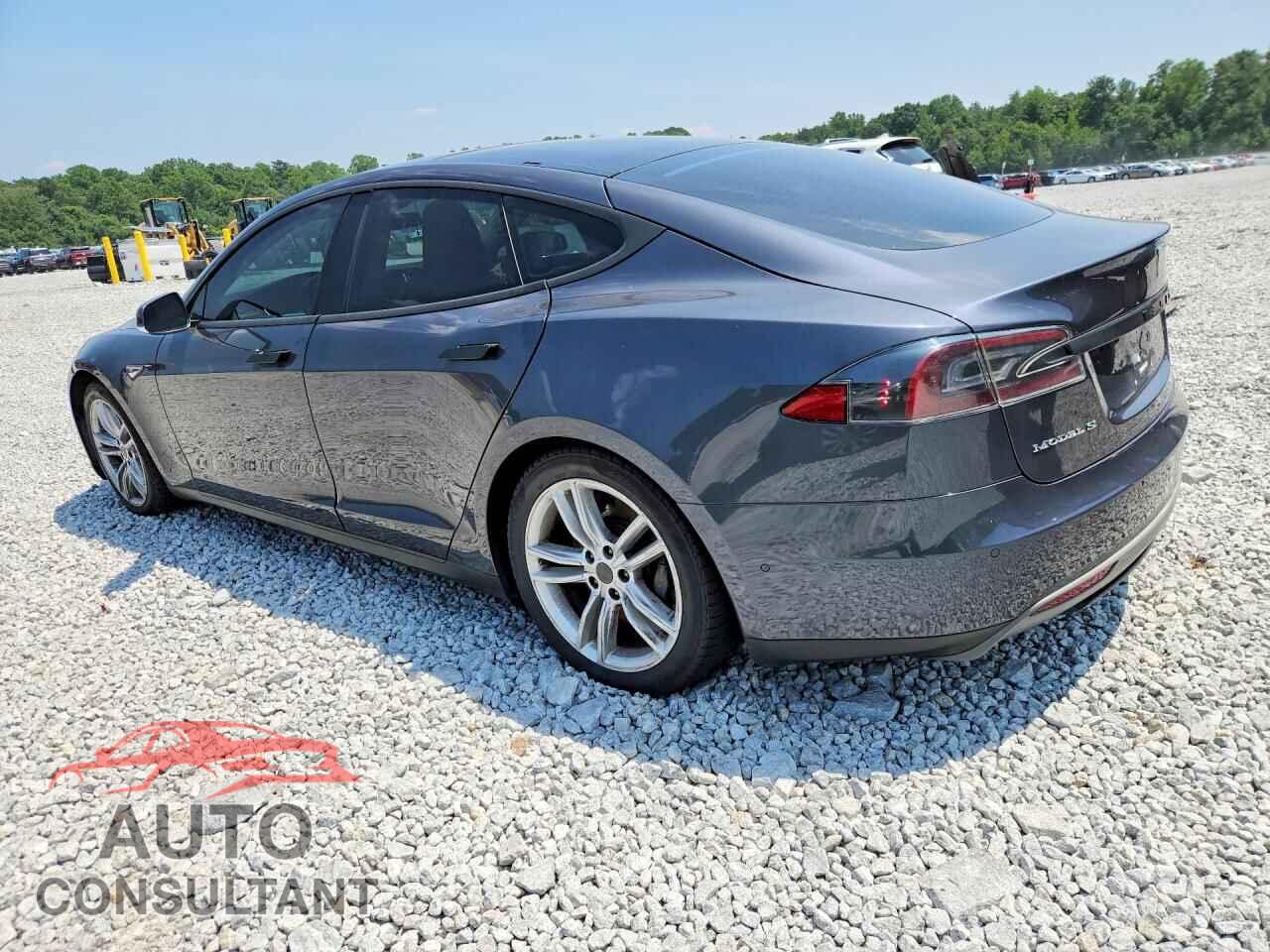 TESLA MODEL S 2015 - 5YJSA1E23FF104837