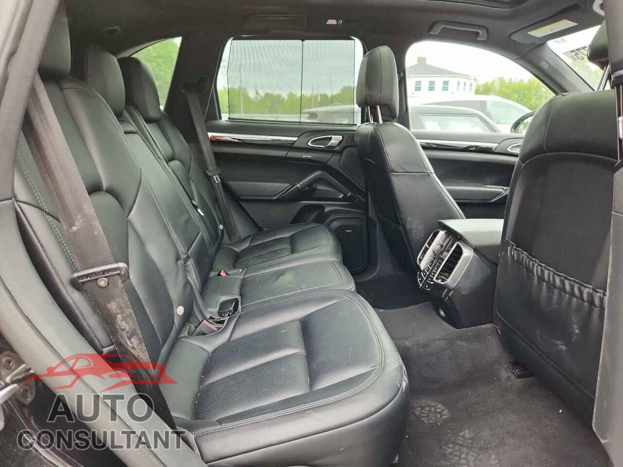 PORSCHE CAYENNE 2016 - WP1AA2A20GLA09253