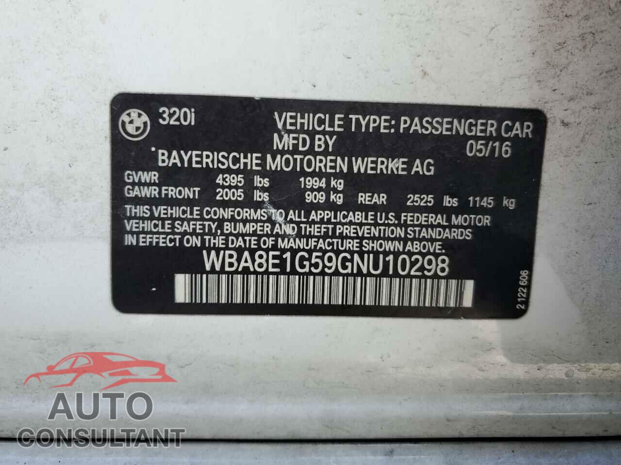 BMW 3 SERIES 2016 - WBA8E1G59GNU10298