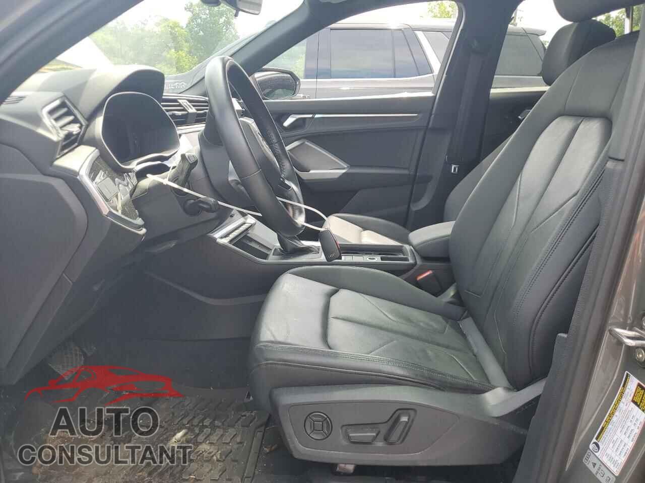 AUDI Q3 2020 - WA1AECF35L1113377