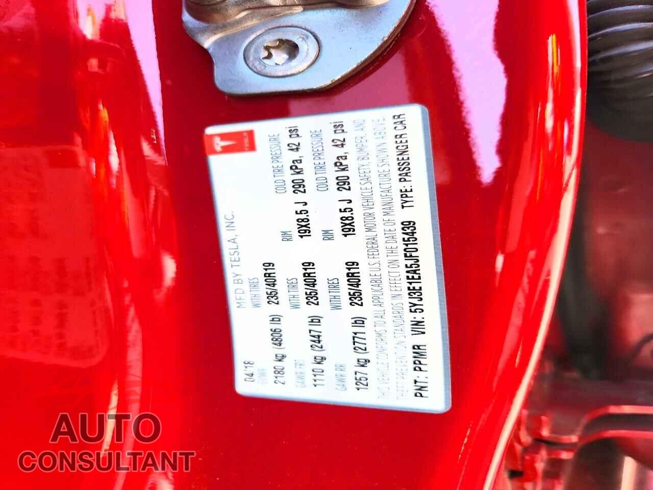 TESLA MODEL 3 2018 - 5YJ3E1EA5JF015439