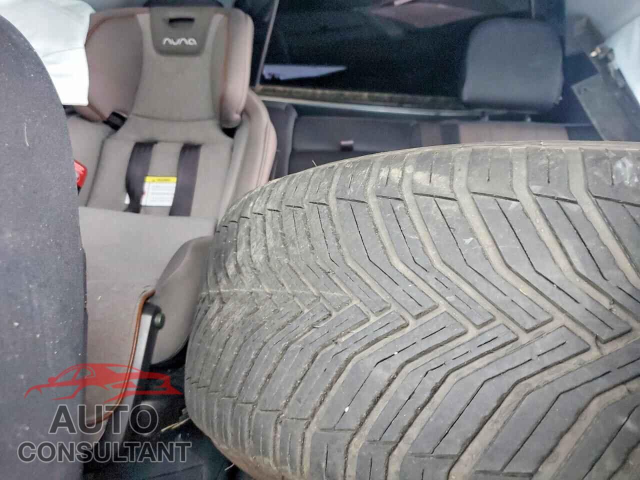 CHEVROLET BLAZER 2020 - 3GNKBDRS0LS582085