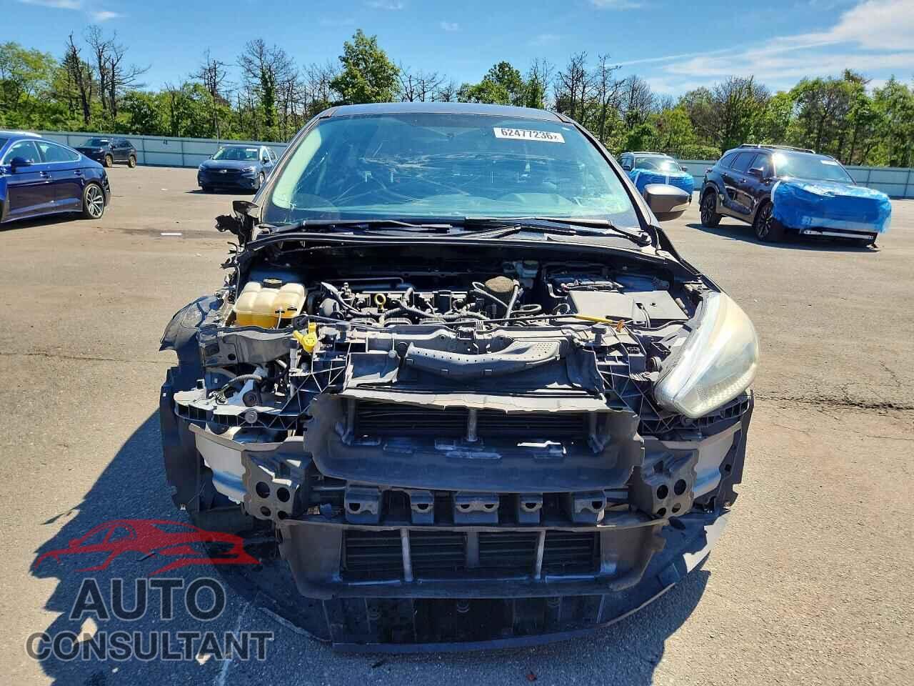 FORD FOCUS 2015 - 1FADP3K21FL251927