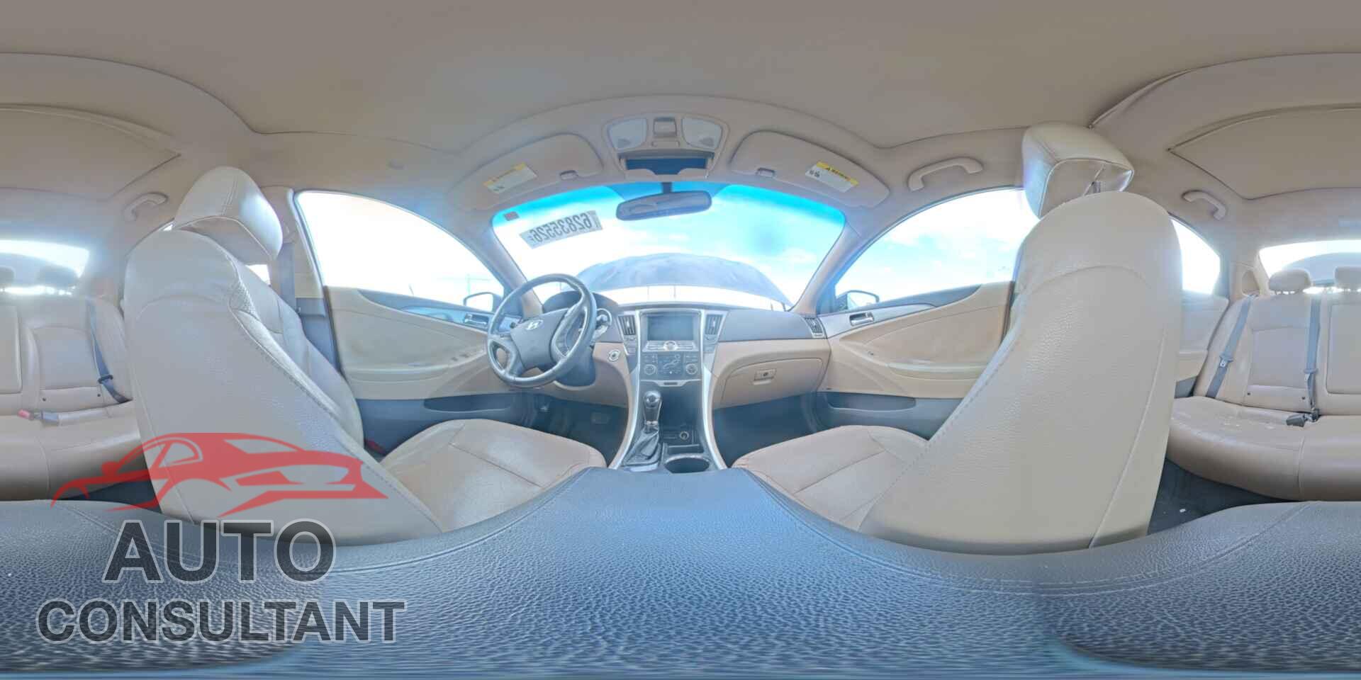 HYUNDAI SONATA 2011 - KMHEC4A45BA002941