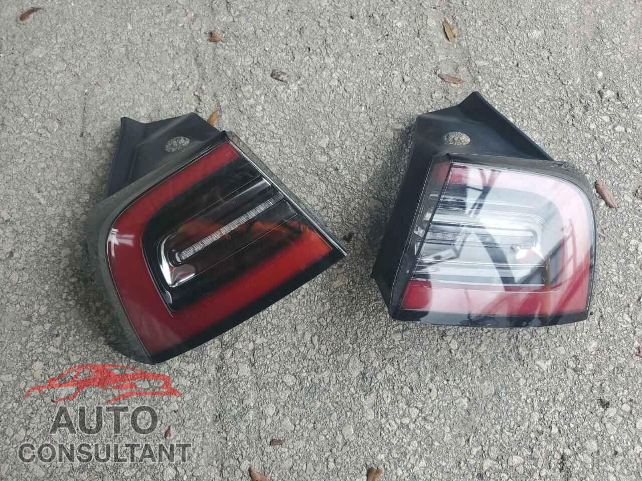 TESLA MODEL 3 2022 - 5YJ3E1EA2NF369523