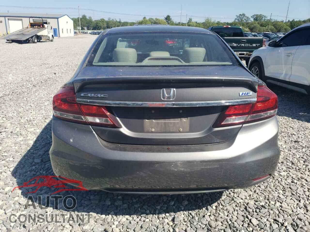 HONDA CIVIC 2013 - 2HGFB2F68DH528125