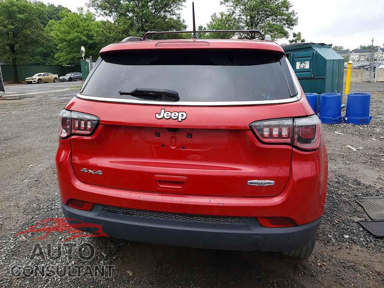 JEEP COMPASS 2018 - 3C4NJDBB8JT284801