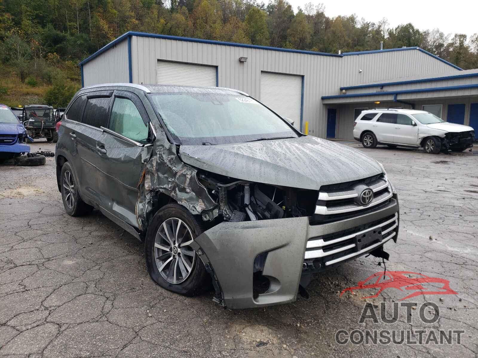 TOYOTA HIGHLANDER 2017 - 5TDJZRFH0HS399271