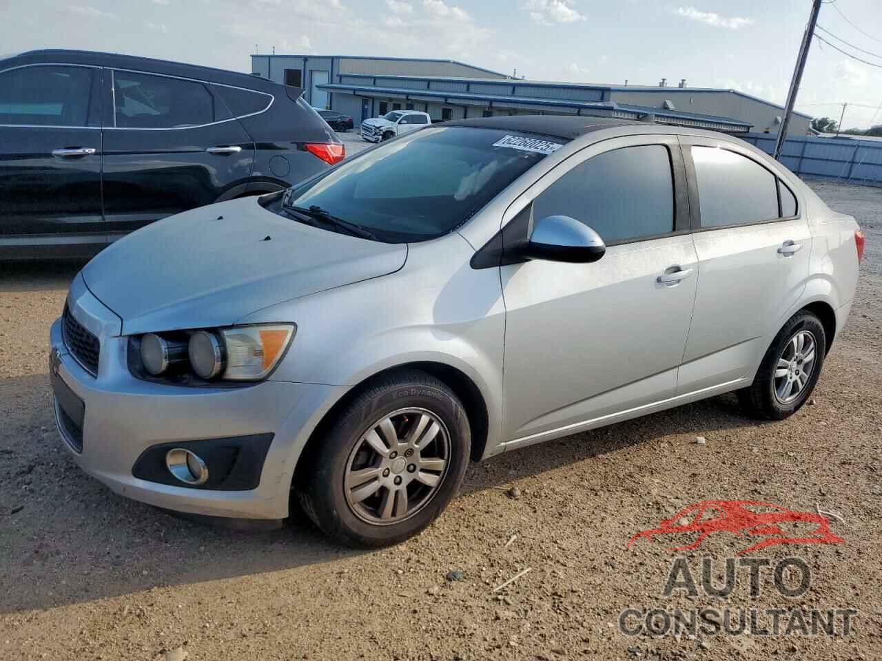 CHEVROLET SONIC 2012 - 1G1JA5SH5C4208320