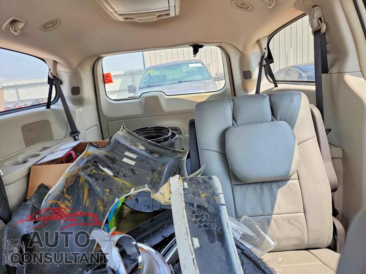 DODGE CARAVAN 2011 - 2D4RN5DG6BR643896