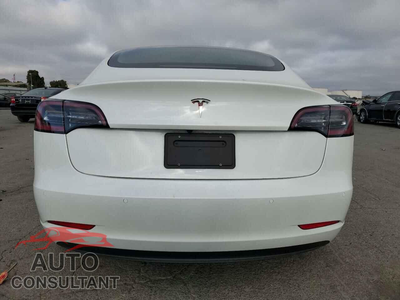 TESLA MODEL 3 2021 - 5YJ3E1EA0MF074726