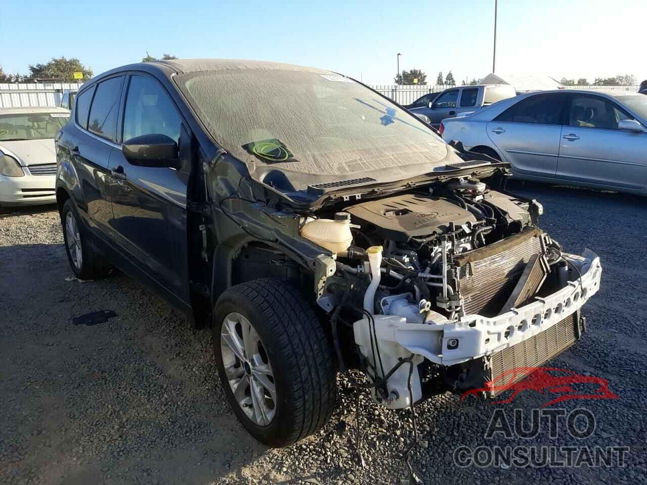FORD ESCAPE 2017 - 1FMCU0GD8HUC97786