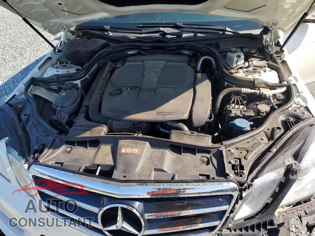 MERCEDES-BENZ E-CLASS 2012 - WDDHF5KBXCA641027