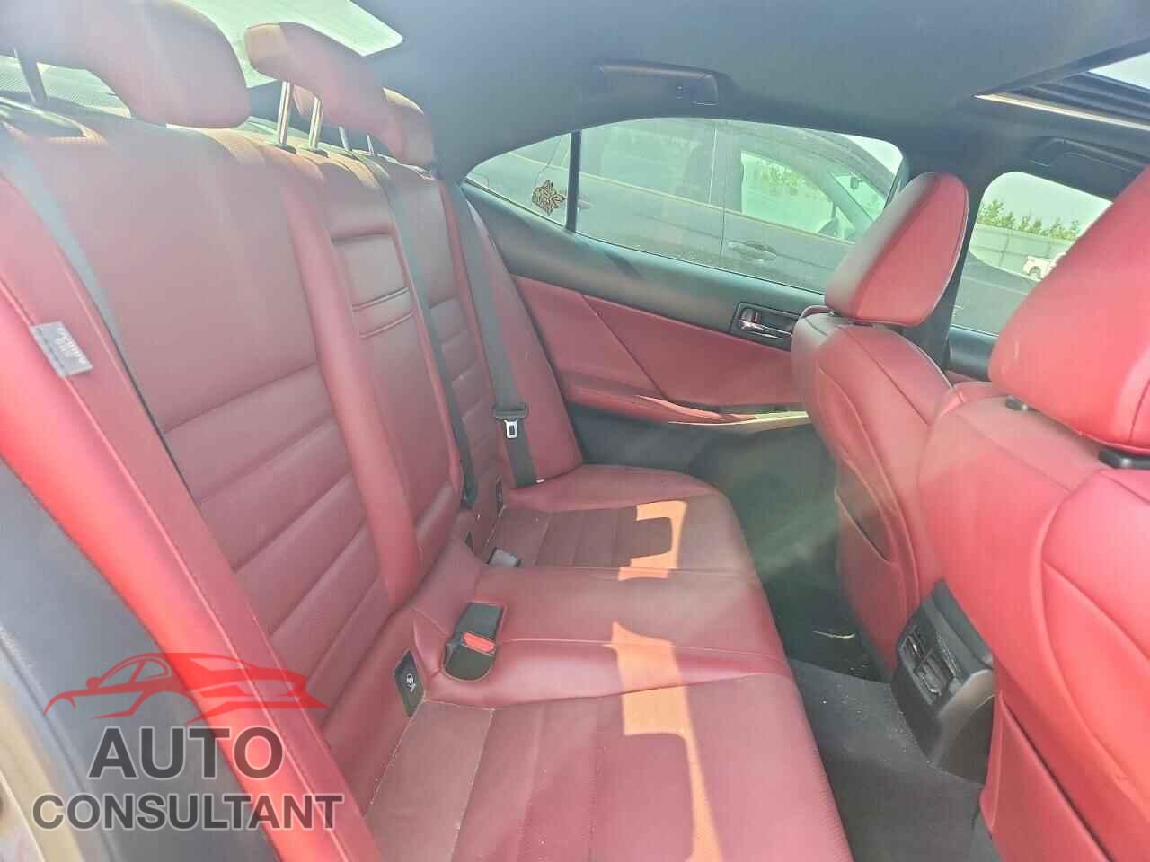 LEXUS IS 2015 - JTHCE1D20F5009680