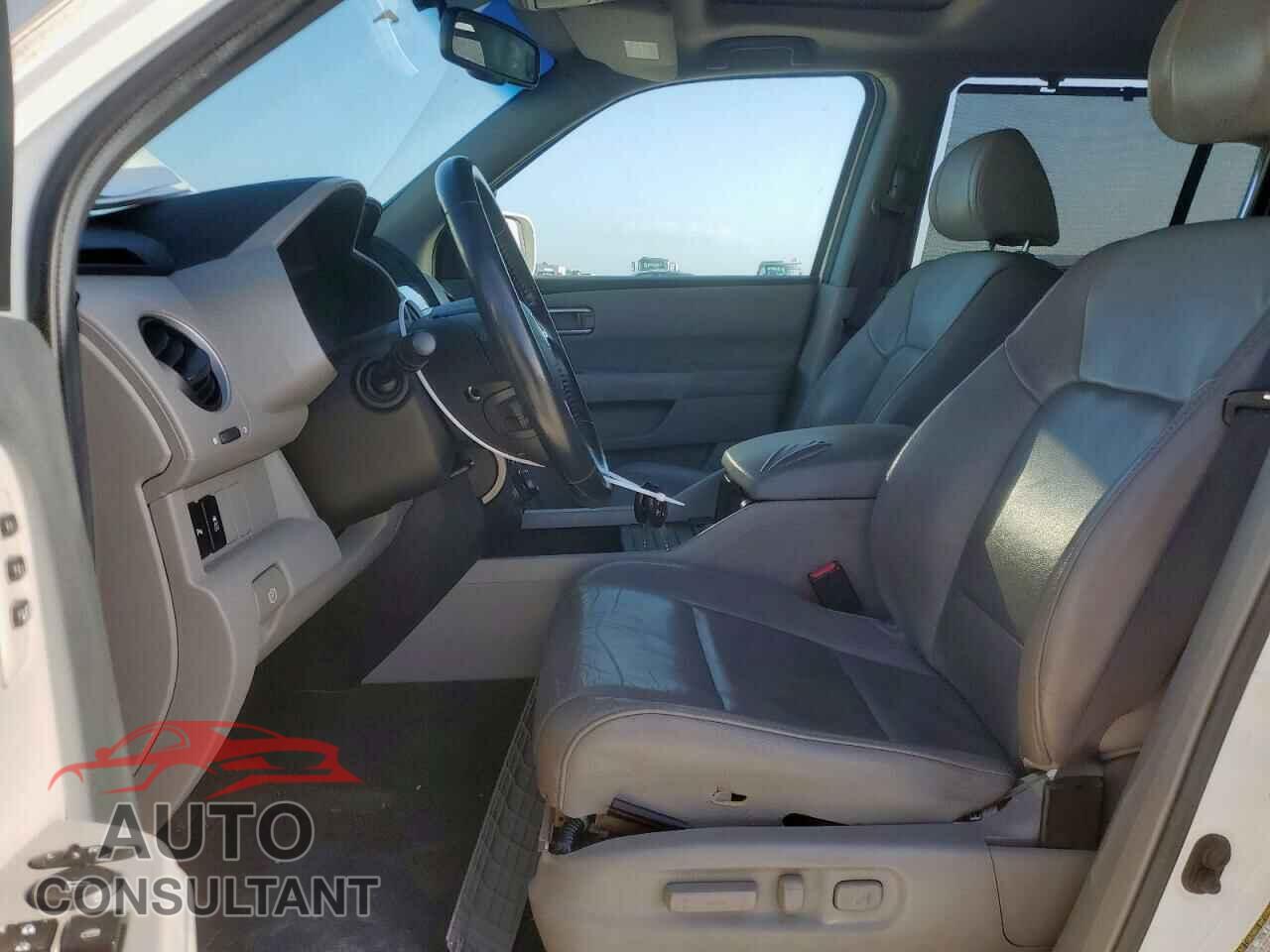 HONDA PILOT 2013 - 5FNYF3H92DB012650