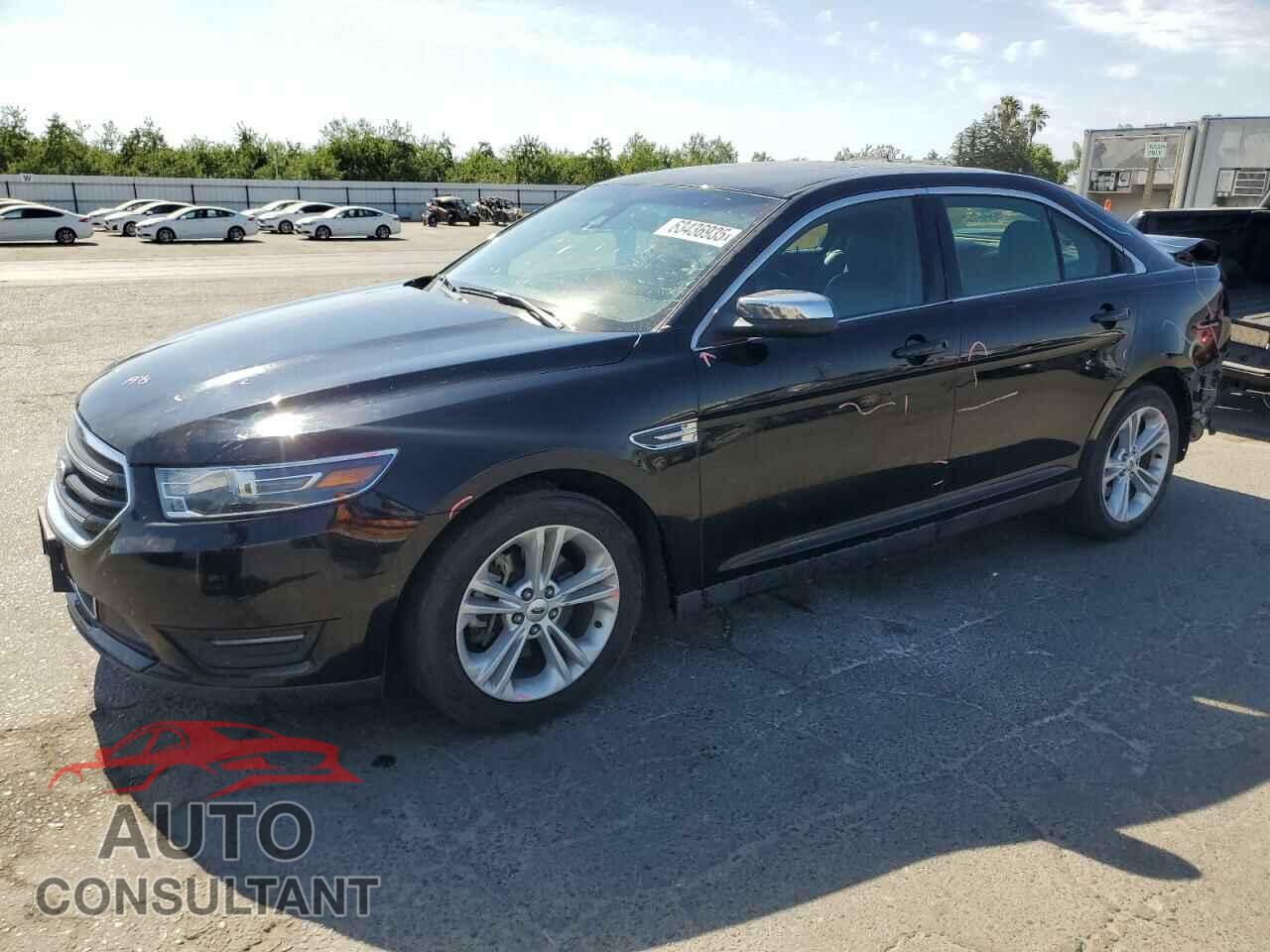 FORD TAURUS 2018 - 1FAHP2F83JG106285