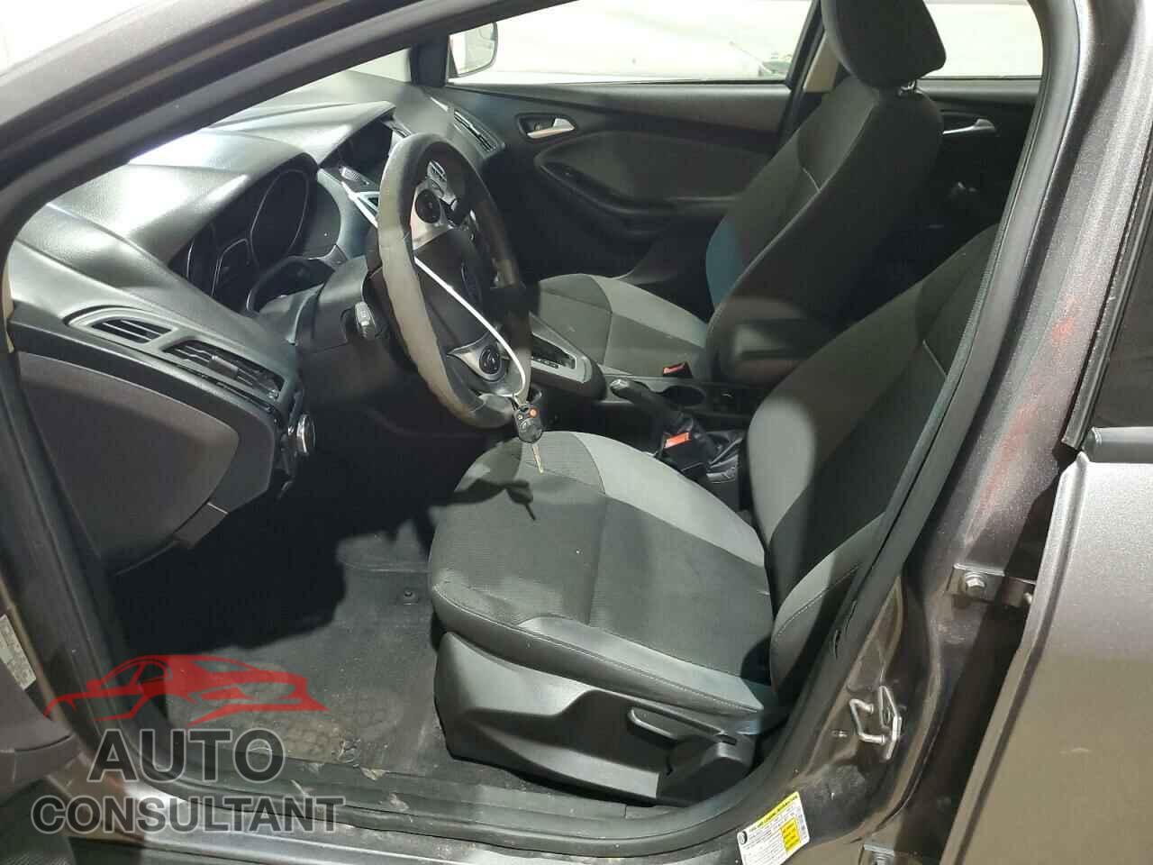 FORD FOCUS 2012 - 1FAHP3K22CL425842