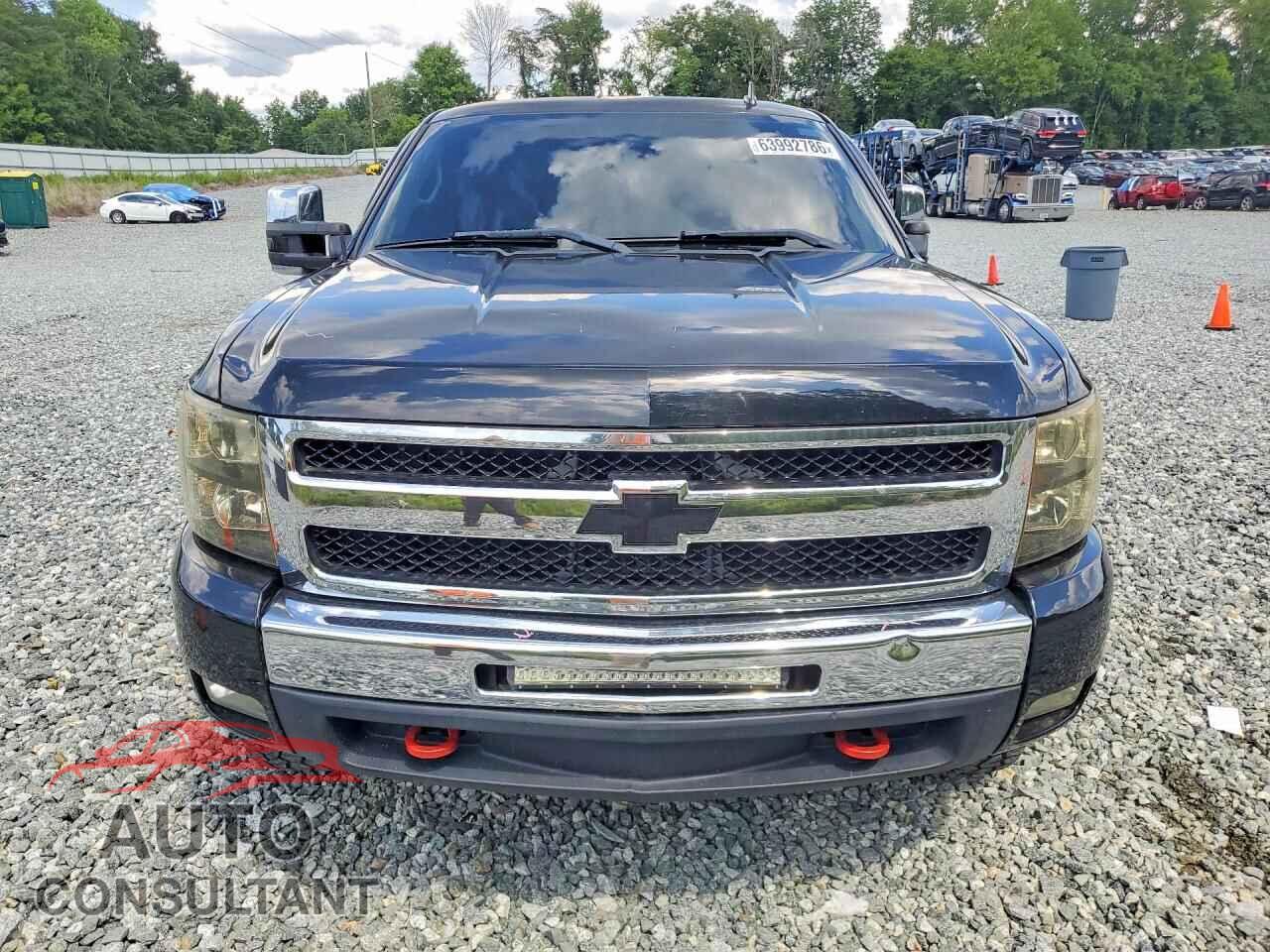 CHEVROLET SILVERADO 2011 - 1GCRKSE31BZ450237