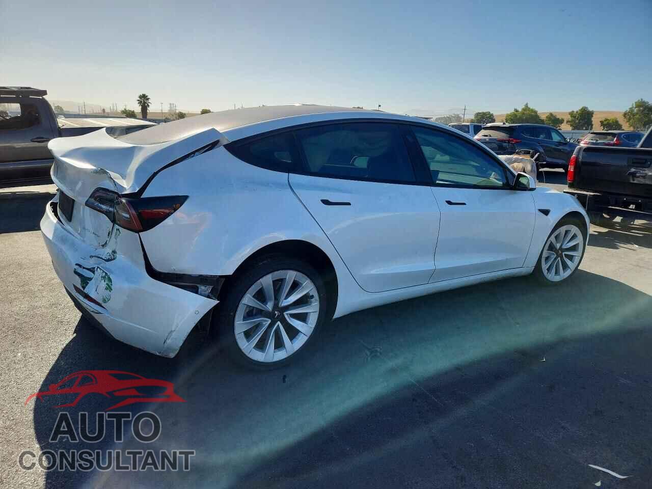 TESLA MODEL 3 2021 - 5YJ3E1EB4MF015414