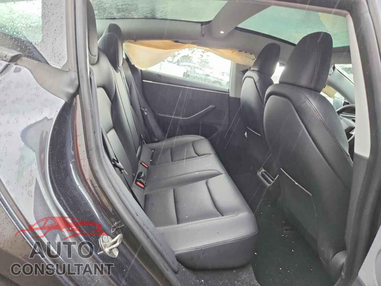 TESLA MODEL 3 2024 - 5YJ3E1EA5RF769484