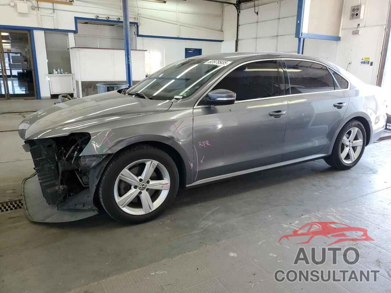 VOLKSWAGEN PASSAT 2013 - 1VWBP7A37DC092991
