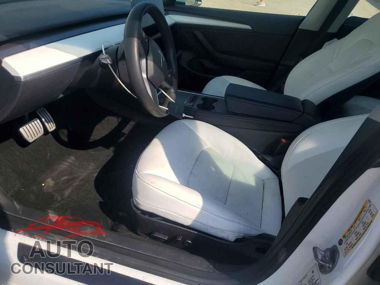 TESLA MODEL 3 2023 - 5YJ3E1EC5PF464579
