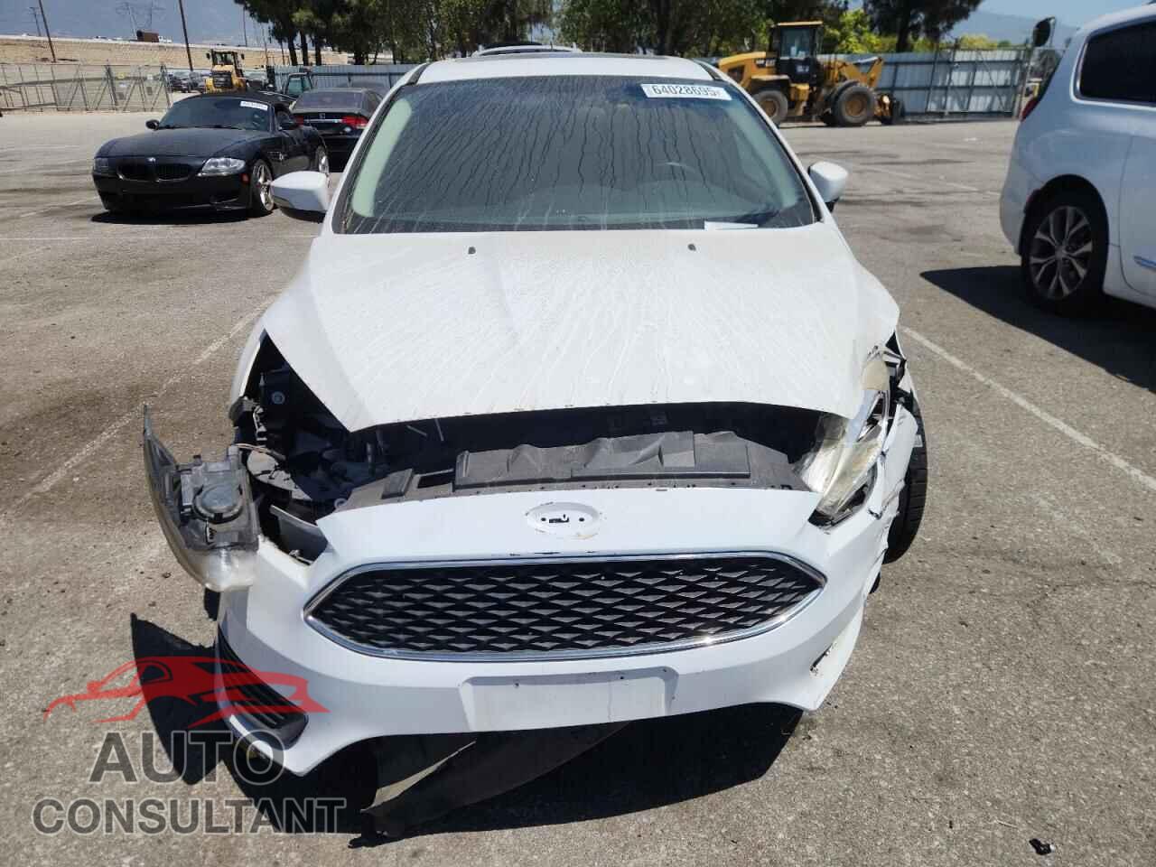 FORD FOCUS 2016 - 1FADP3F20GL213844
