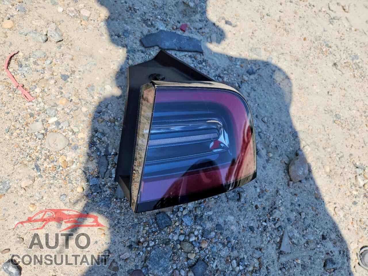TESLA MODEL 3 2023 - 5YJ3E1EC8PF694875