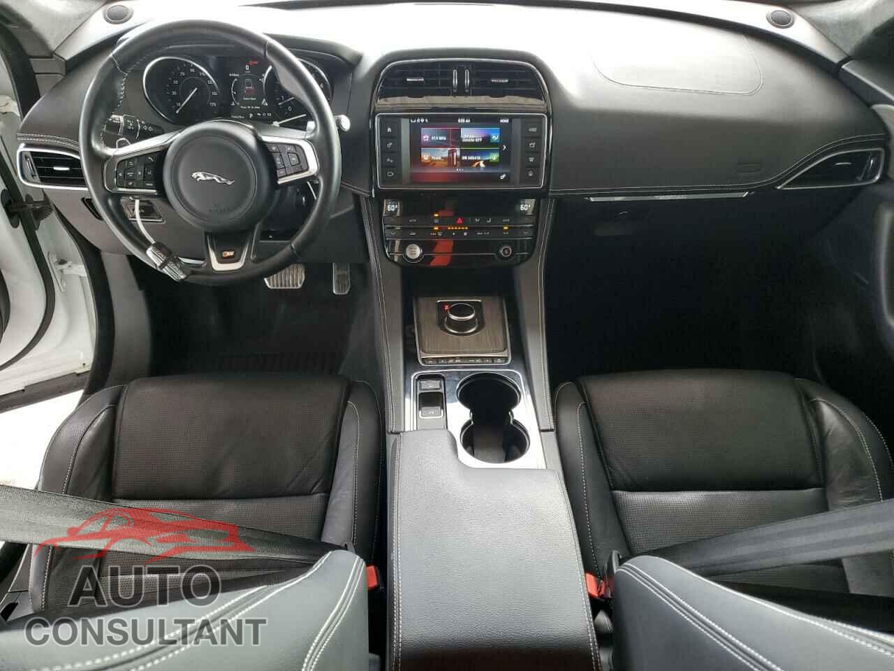 JAGUAR F-PACE 2017 - SADCM2BV2HA088775