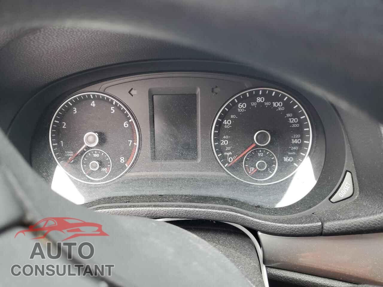 VOLKSWAGEN PASSAT 2012 - 1VWAP7A33CC101034