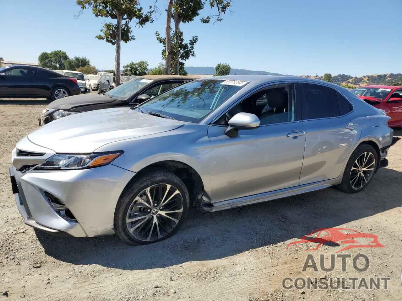 TOYOTA CAMRY 2020 - 4T1G11AK5LU950901