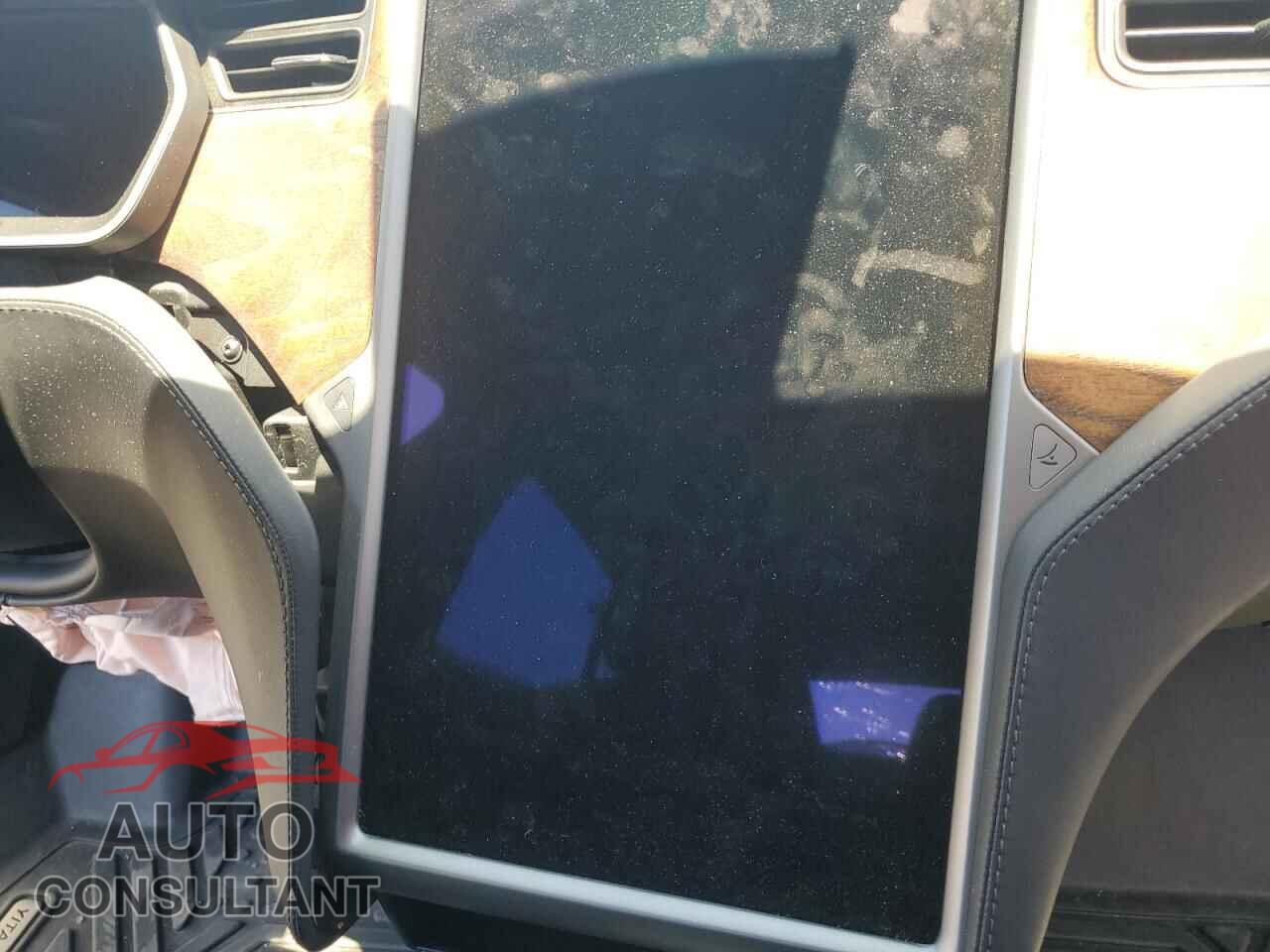 TESLA MODEL S 2018 - 5YJSA1E21JF295148